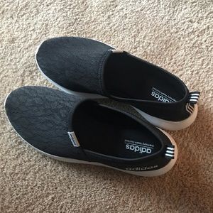 Adidas sneakers size 8 1/2